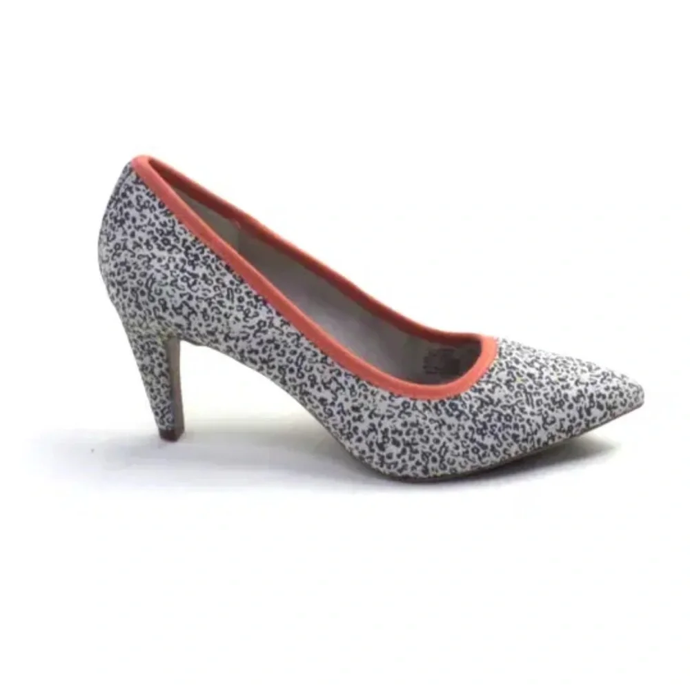 Lori Goldstein Collection Novelty Pumps Ditsy Animal Print Sz 5.5 AUTHENTIC NEW